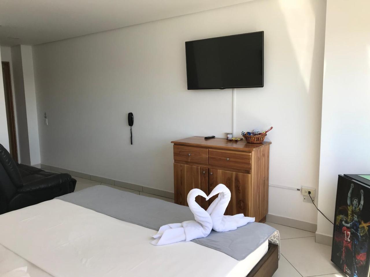Hotel Bahia Guatapé Екстериор снимка