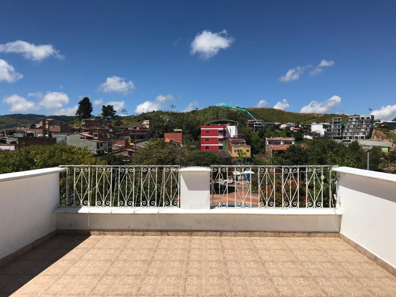 Hotel Bahia Guatapé Екстериор снимка